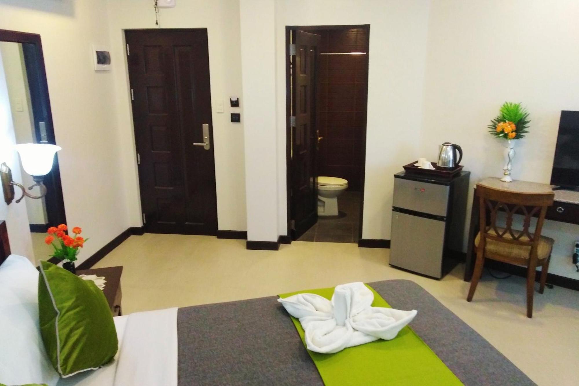Venezia Suites Hotel Iloilo Rom bilde