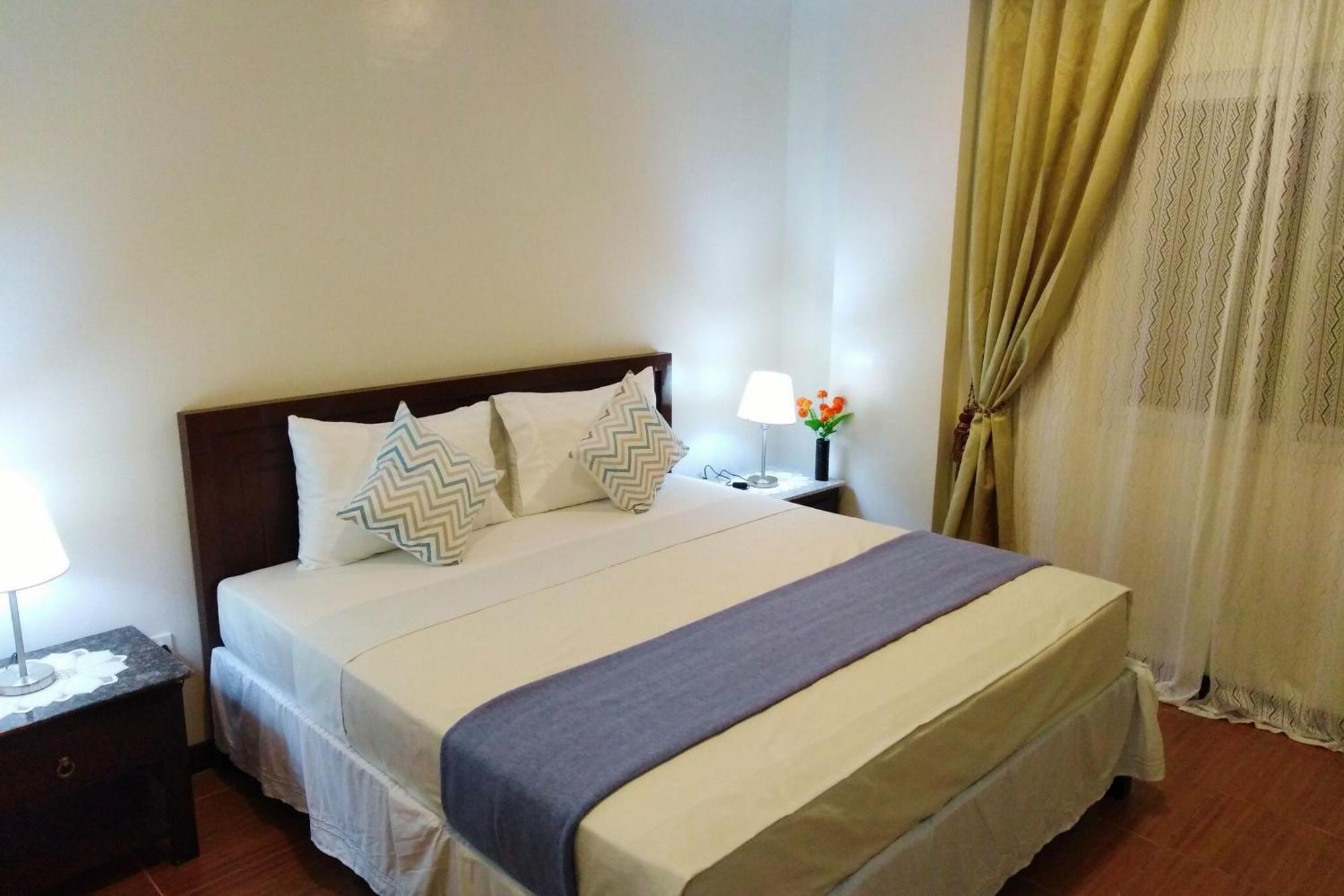Venezia Suites Hotel Iloilo Rom bilde