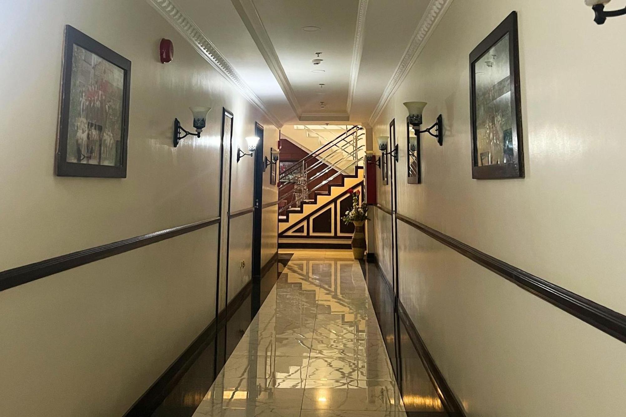 Venezia Suites Hotel Iloilo Rom bilde