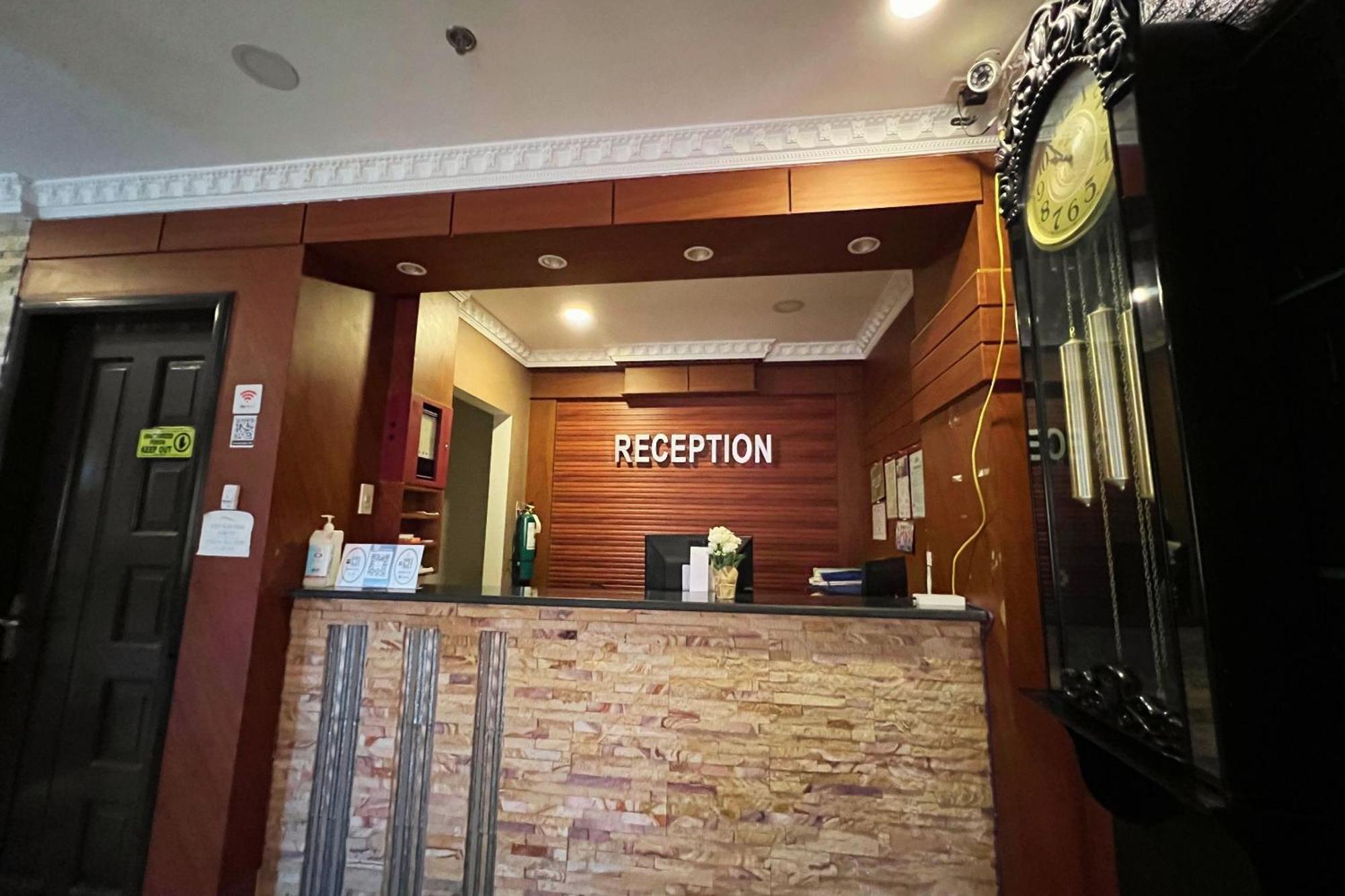 Venezia Suites Hotel Iloilo Eksteriør bilde