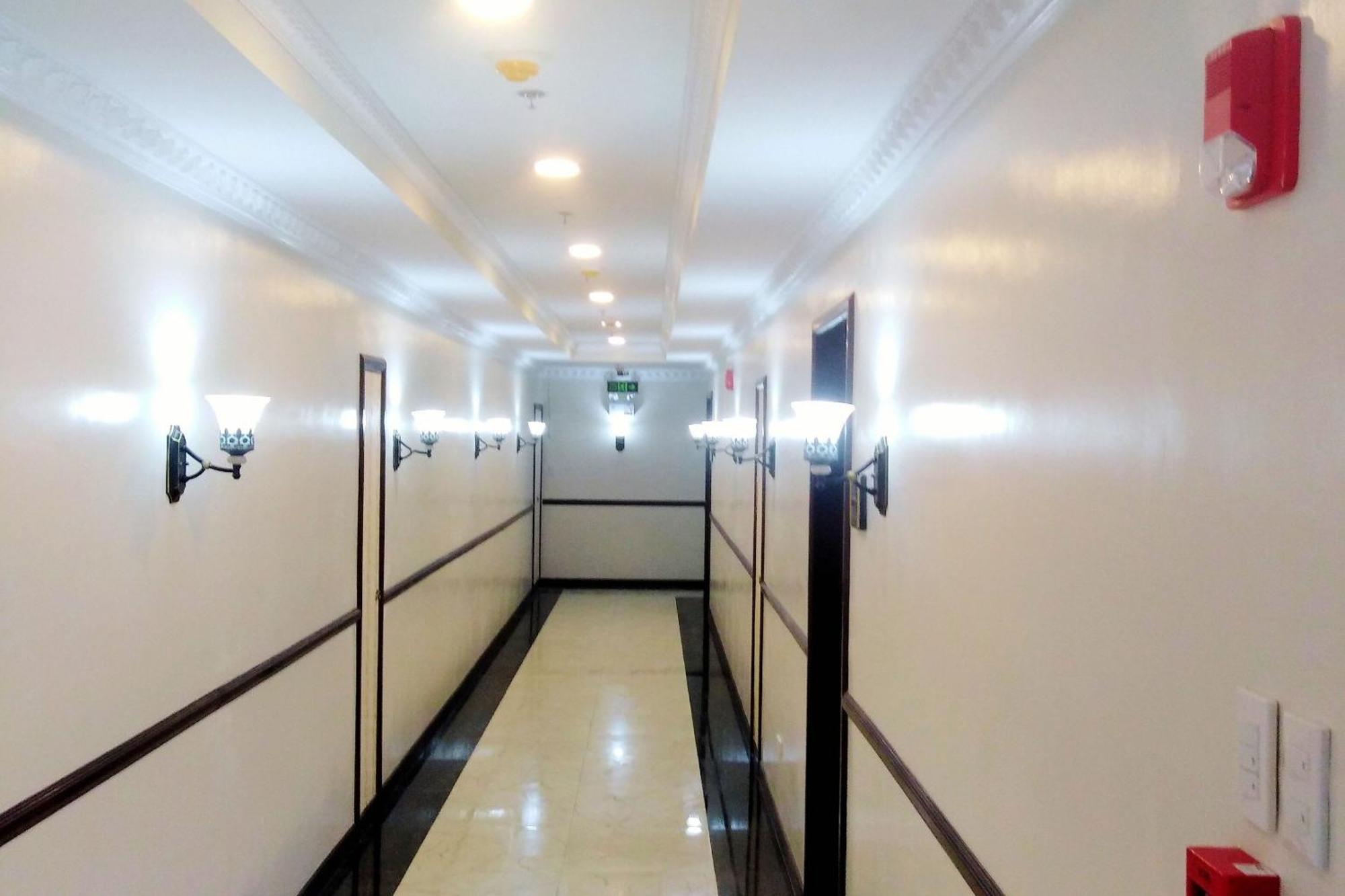 Venezia Suites Hotel Iloilo Eksteriør bilde