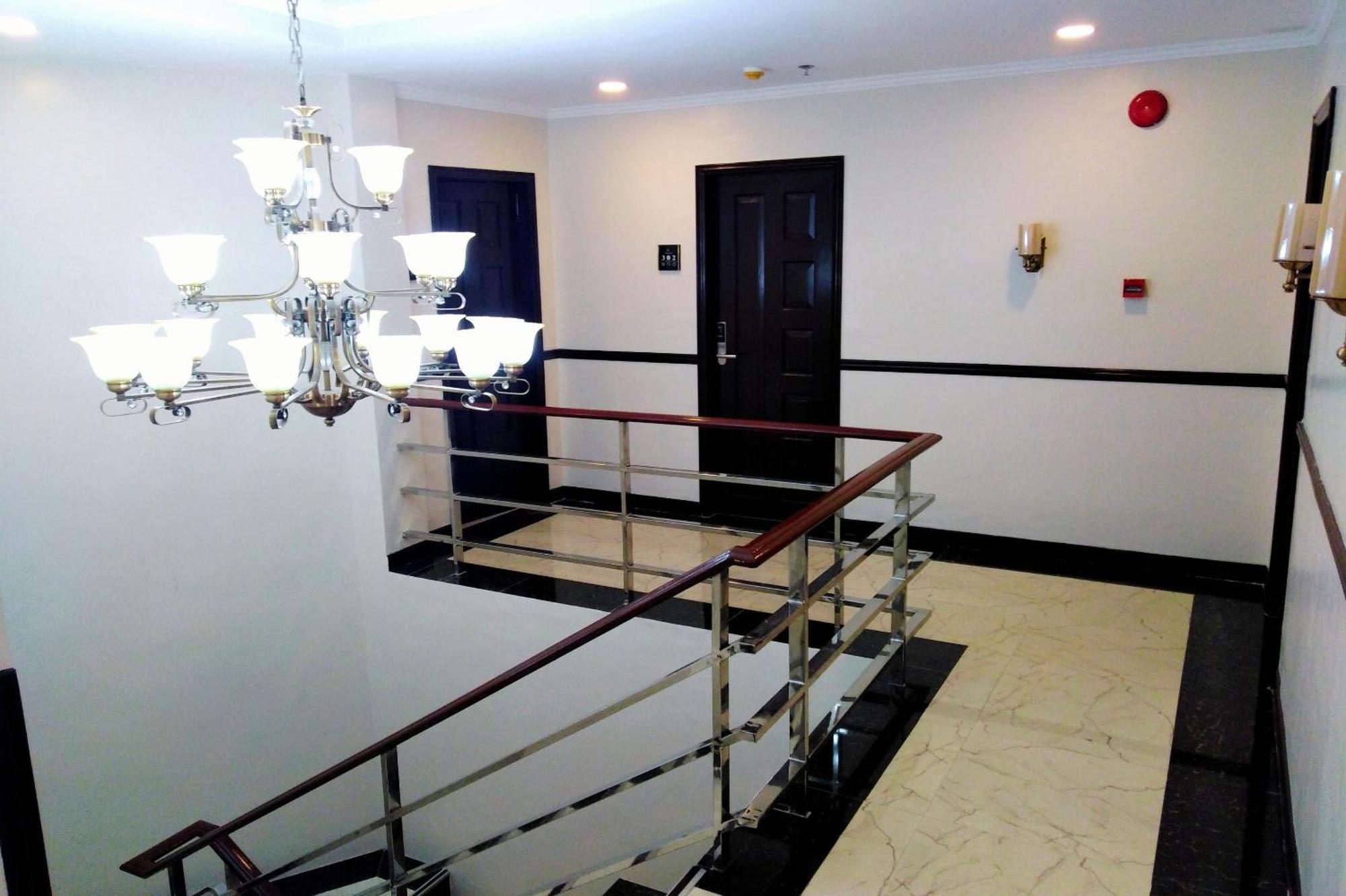 Venezia Suites Hotel Iloilo Eksteriør bilde